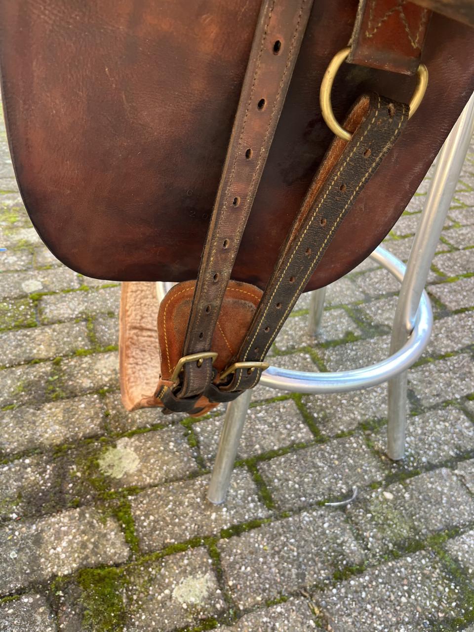 Australian stock saddle