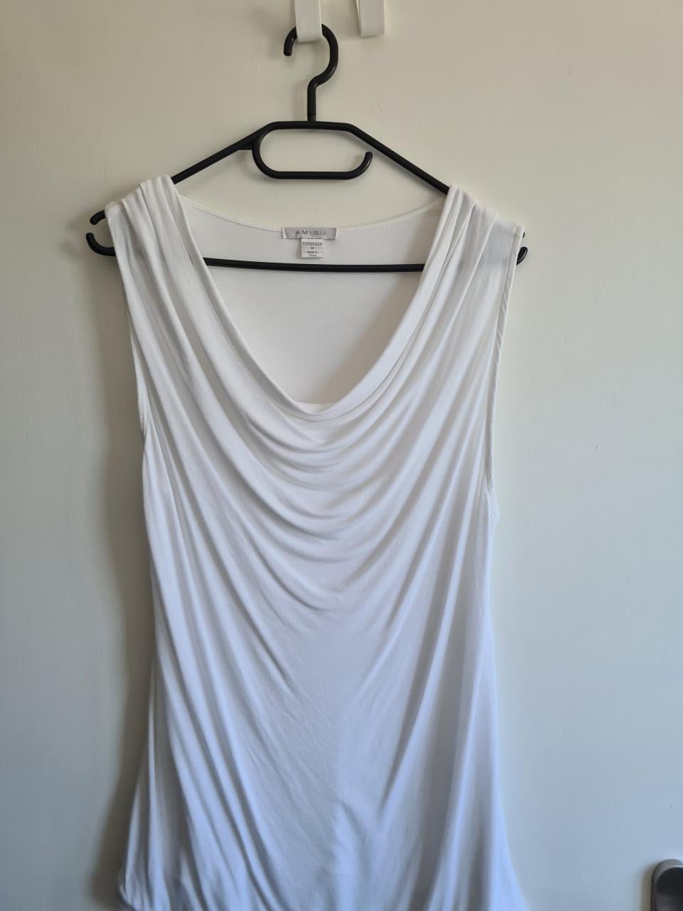 Witte nieuwe Waterfall top in 3 kleuren Mt M/L Merk : Amisu