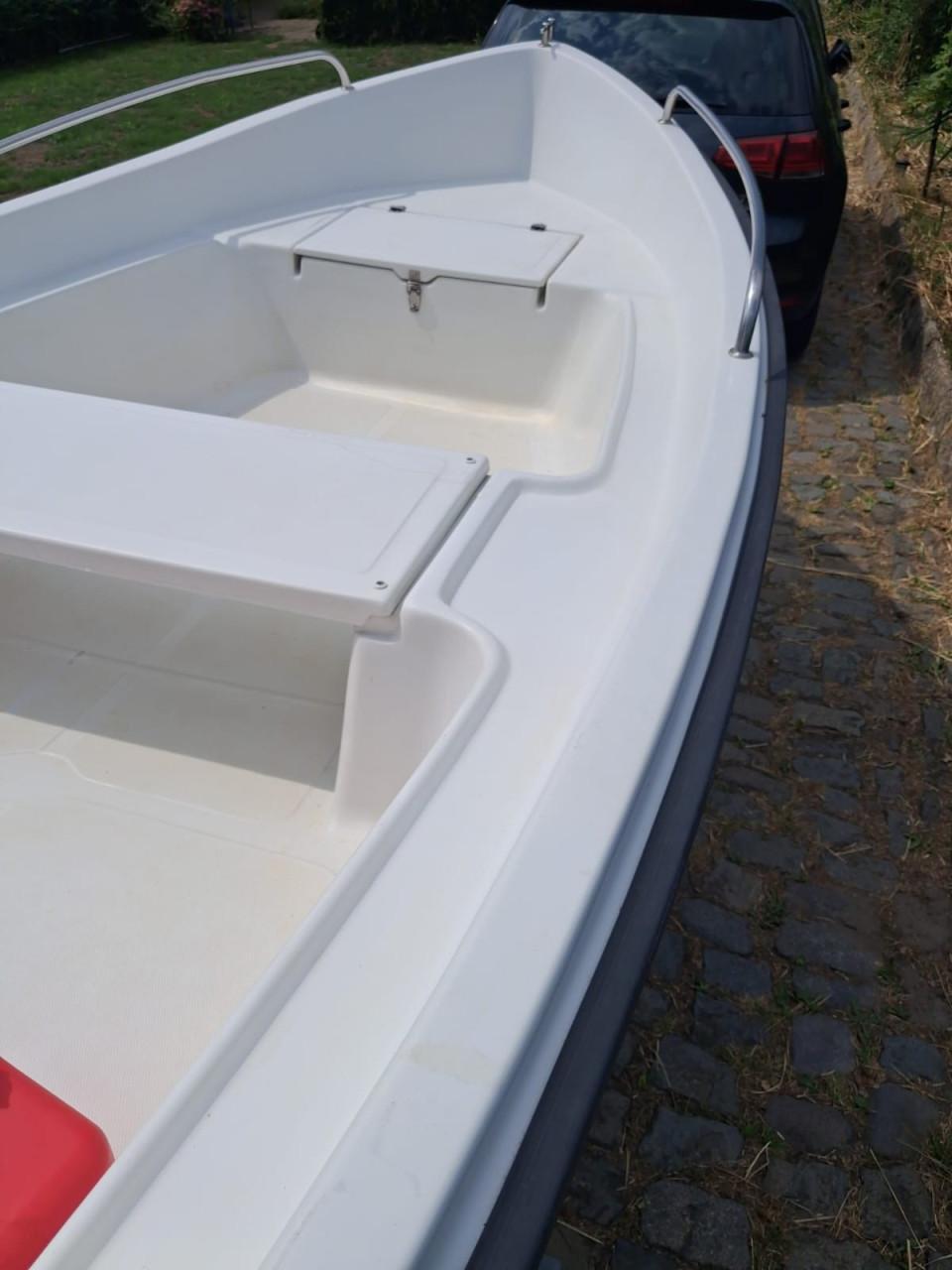 Motorboot