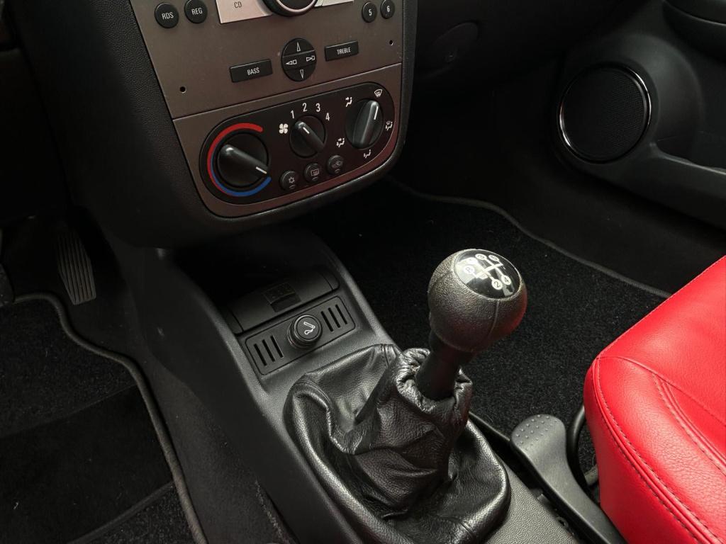 Opel Tigra twintop 1.4-16v enjoy * leder * airco * l.m. velgen * e.l. ramen