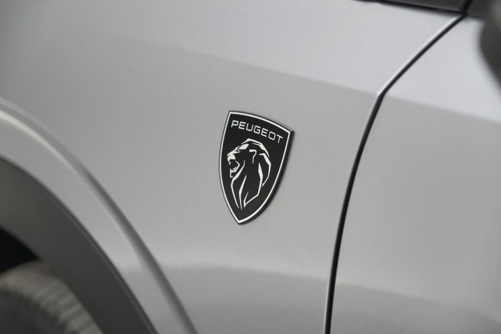 Peugeot 5008 hybrid 145 e-dcs6 gt | panoramadak | camera | elektrische acht