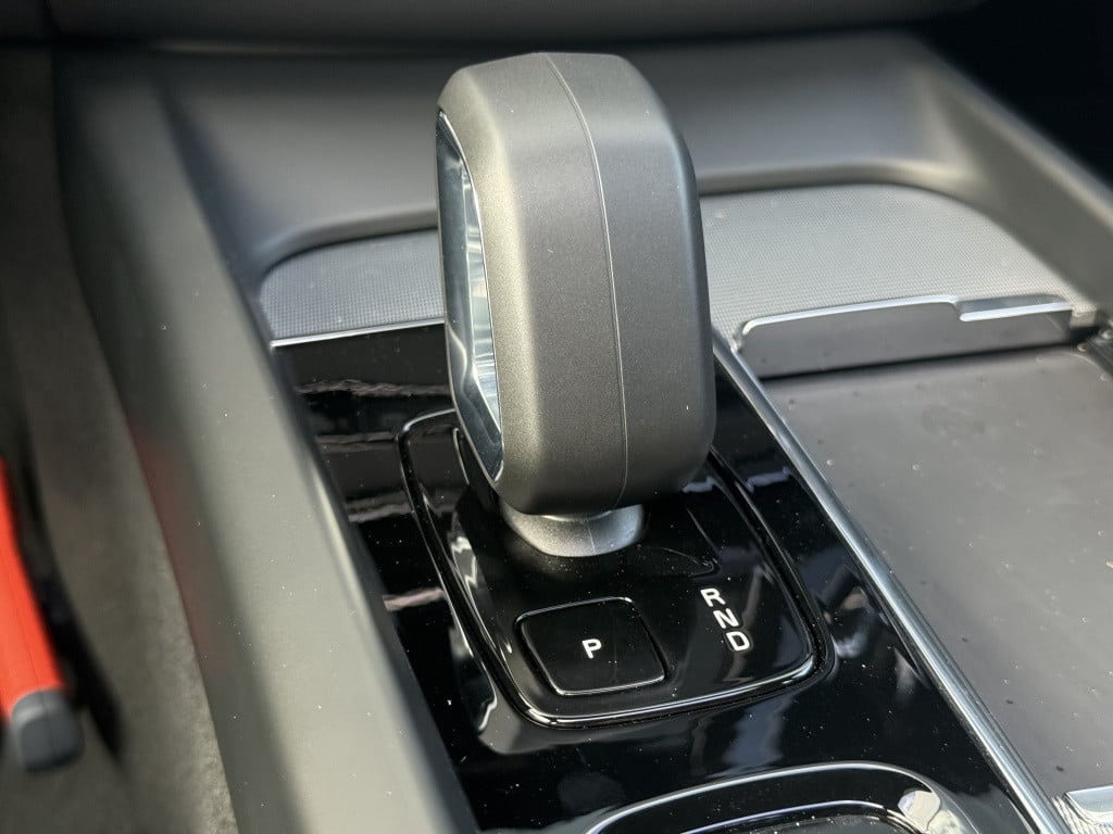 Volvo XC60 t6 398pk recharge ultra dark| panodak| 360camera| adap.cruise| t