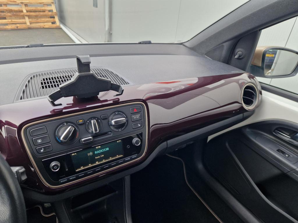 Seat Mii 1.0 mii by cosmopolitan