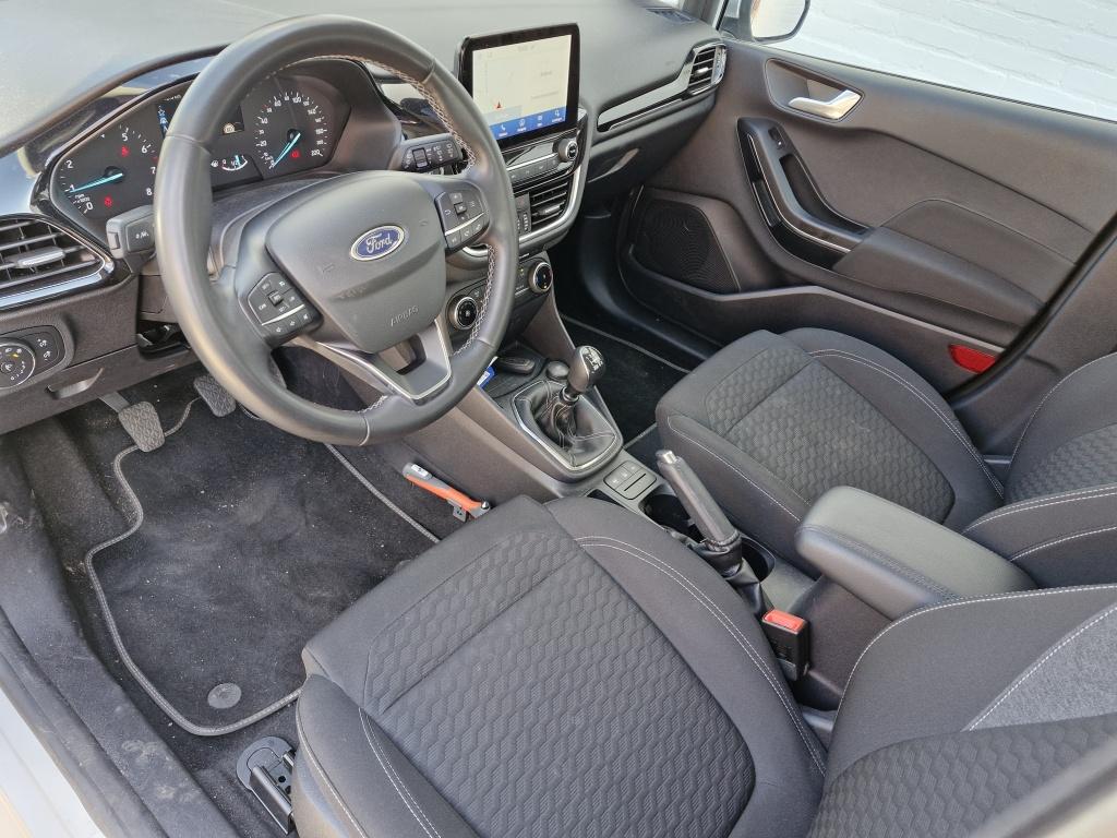 Ford Fiesta 100 pk titanium | navigatie | keyless | draadloze telefoonlader