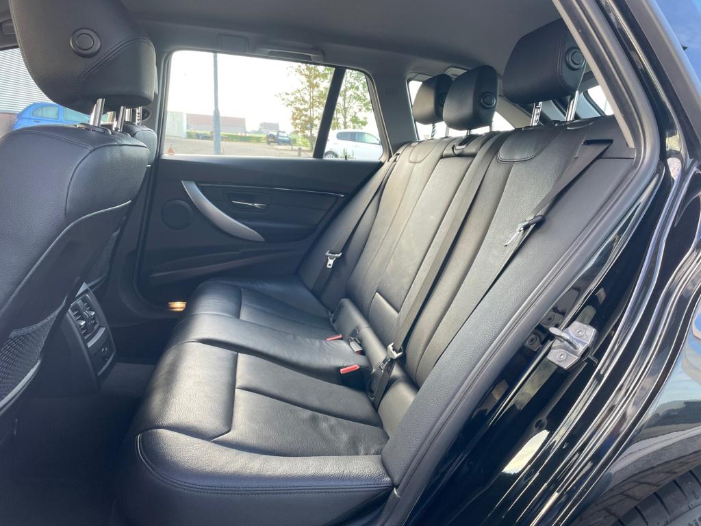 BMW 3-serie touring 318i luxury edition