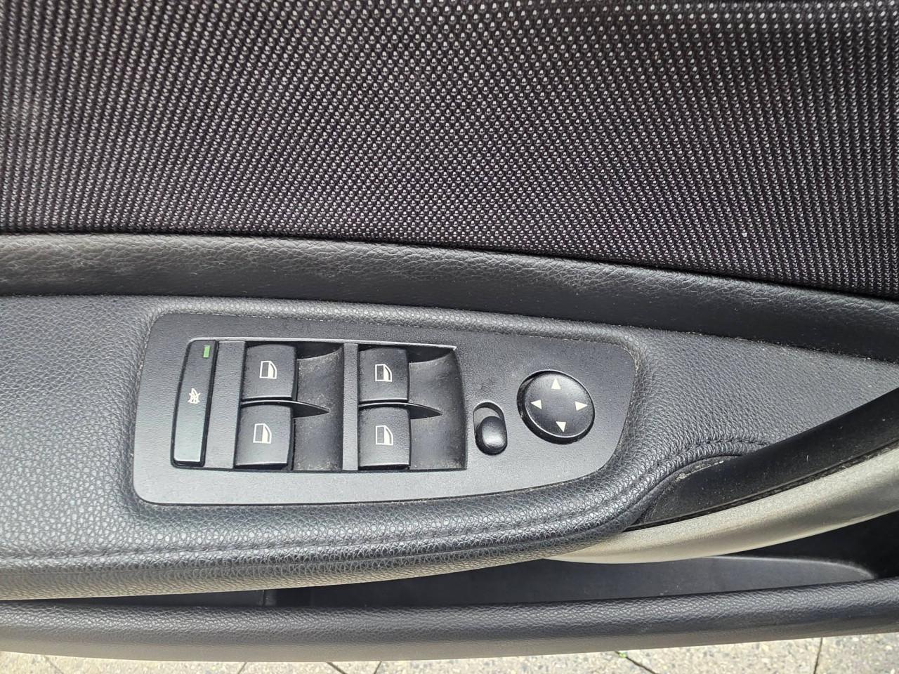Tekoop zeer mooie Bmw 1SERIE 116i 2.0i Business Line