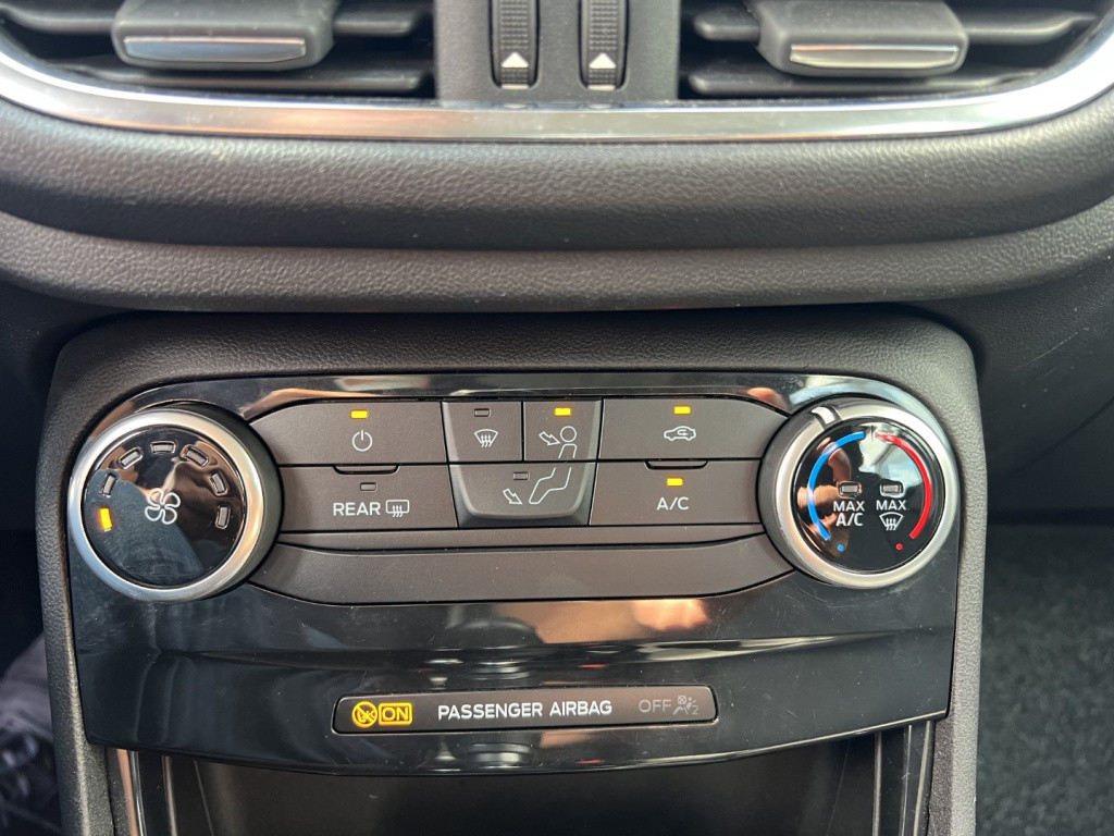 Ford Puma 1.0i ecoboost 95pk connected , carplay , dab , airco , cruise con