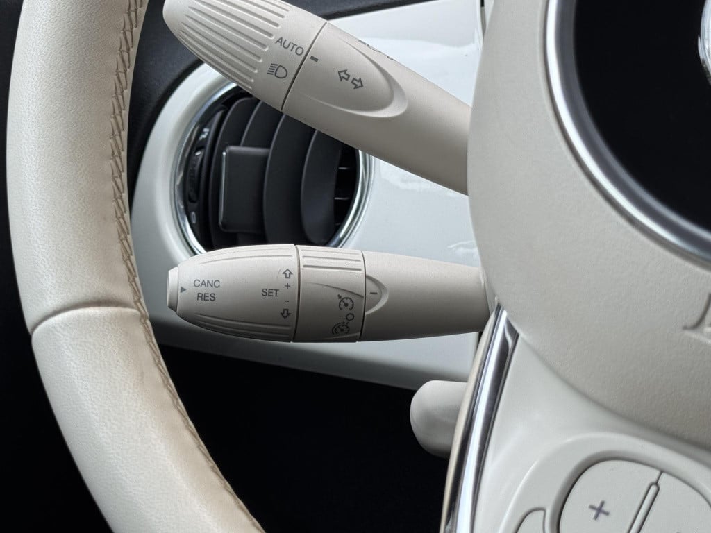 Fiat 500 1.0 hybrid lounge | cruise control | airco | apple carplay/android