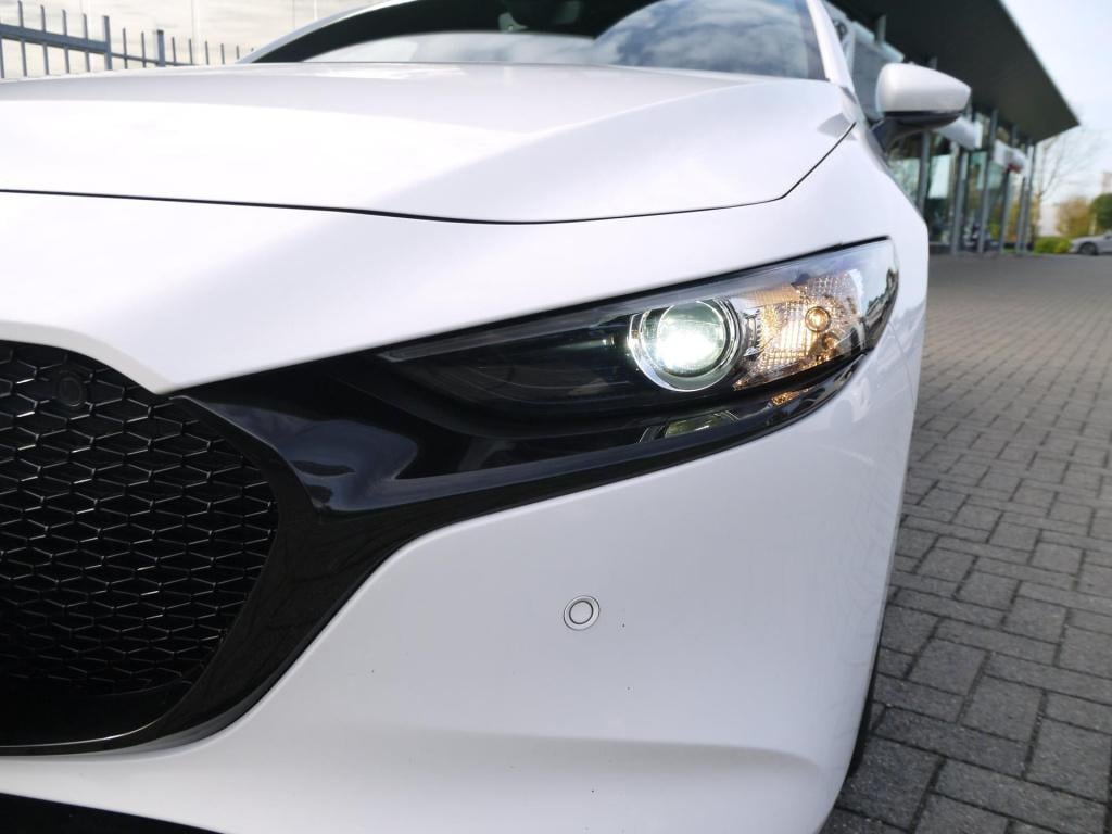Mazda 3 2.0 e-skyactiv-x m hybrid 180 comfort met bose& leer|rijklaar