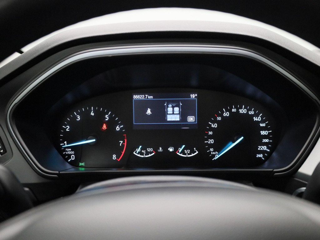 Ford Focus wagon 1.0 ecoboost hybrid titanium style | parkeer sensoren | cl