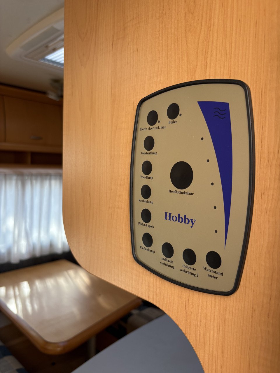 Hobby 500 kmfe stapelbed & stalling