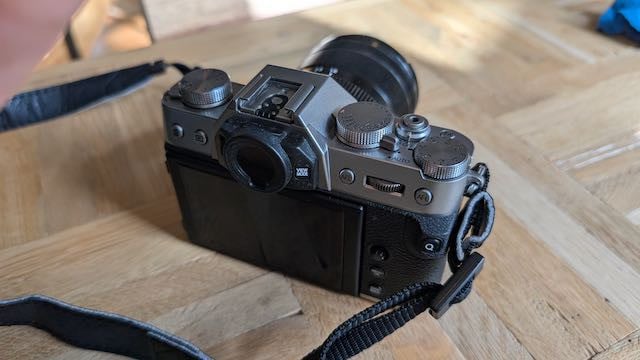 Te koop: Fujifilm X-T30 silver camera + lens xf 18-55mm f/2.8-4 r lm ois