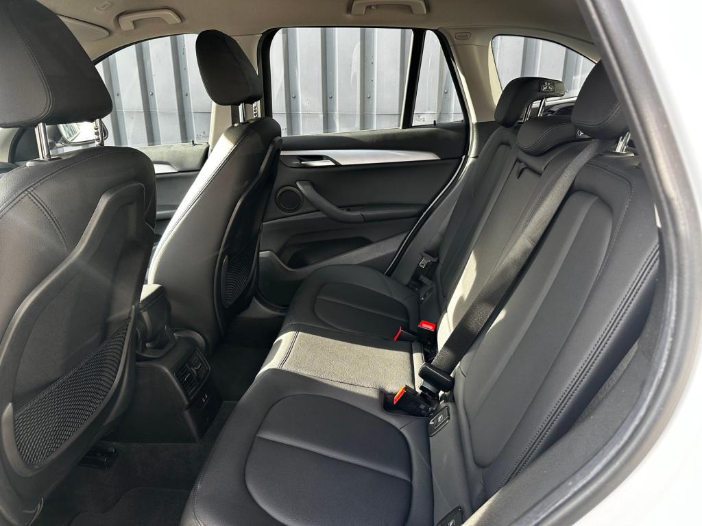 BMW X1 s drive 18i leder | navi | 17" lm