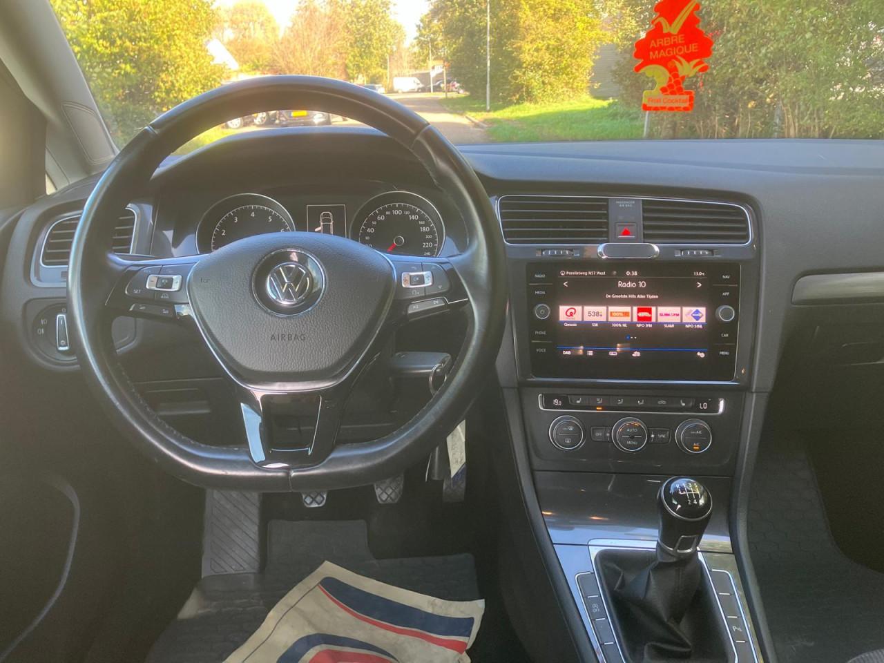 Volkswagen Golf 1.0Tsi