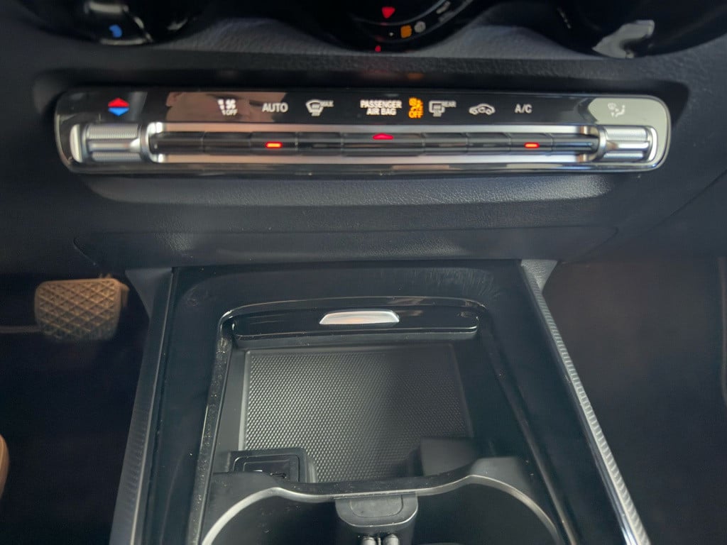 Mercedes-Benz Glb 180 business solution