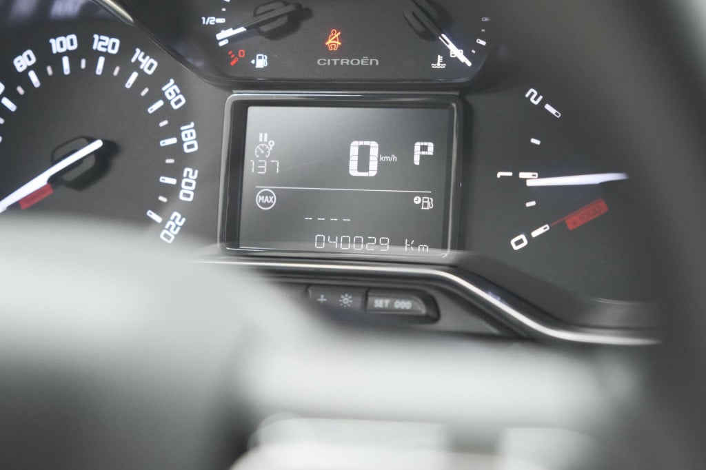 Citroen C3 puretech 110 eat6 shine | camera | navigatie | parkeersensoren |