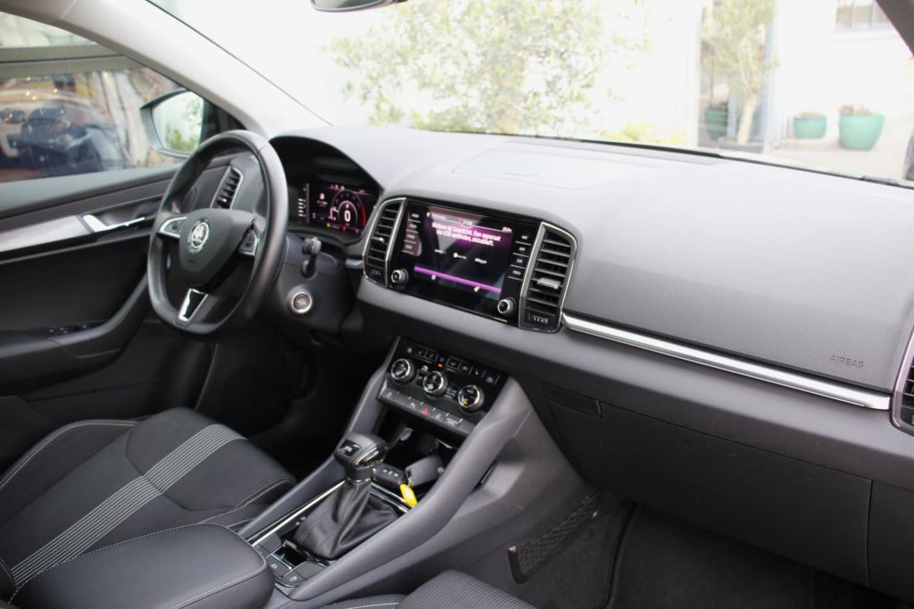 Skoda Karoq 1.5 tsi act sportline business - stoel verw - carplay - virtual
