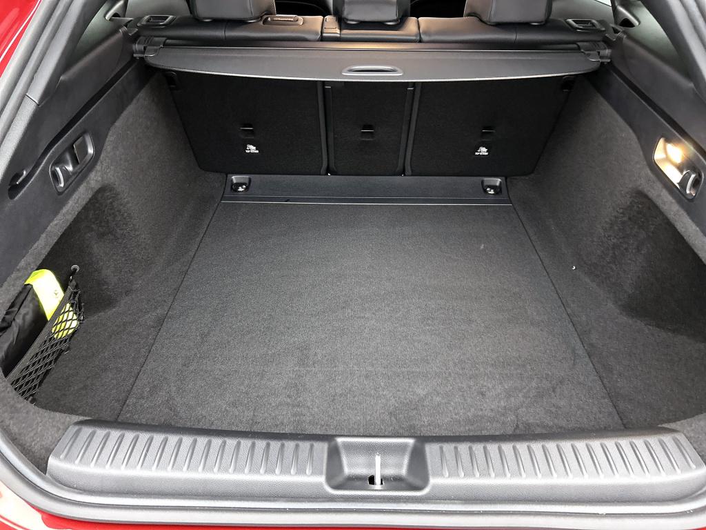 Mercedes-Benz Cla shooting brake 250+ business solution amg 85 kwh | trekha