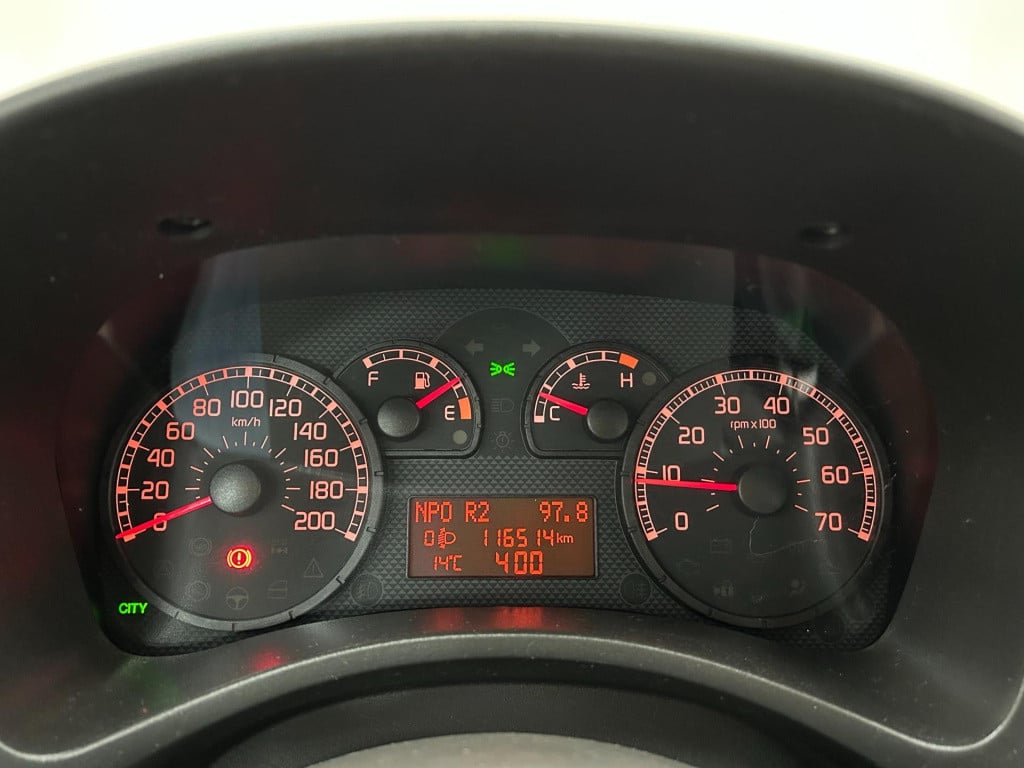 Fiat Panda occasion 1.2 emotion | geel | airco | 5 deurs |