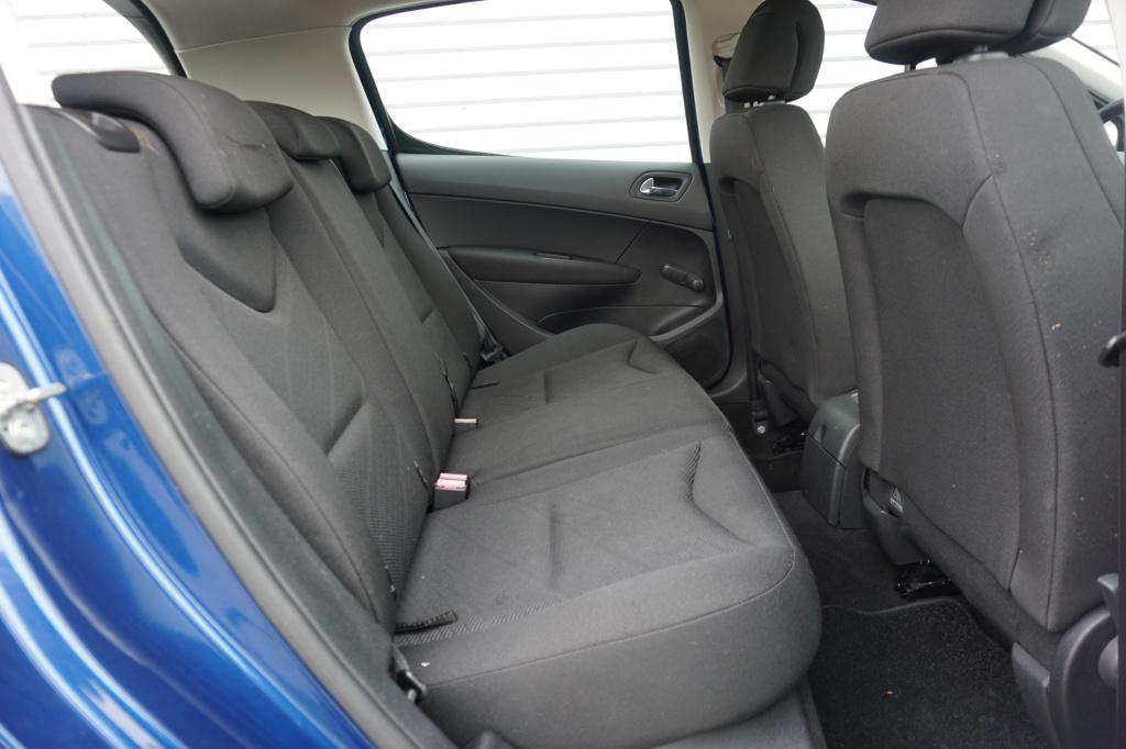 Peugeot 308 1.4 vti xr airco / cruise / elektr. ramen / trekhaak