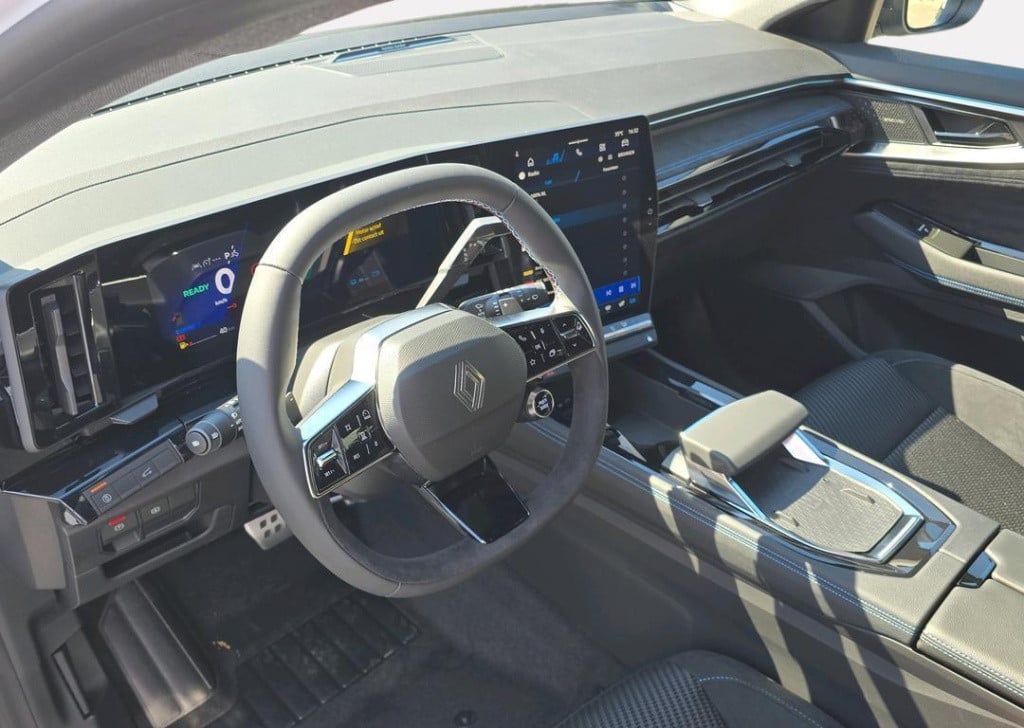 Renault Austral 1.2 e-tech full hybrid 200 iconic esprit alpine - pack harm