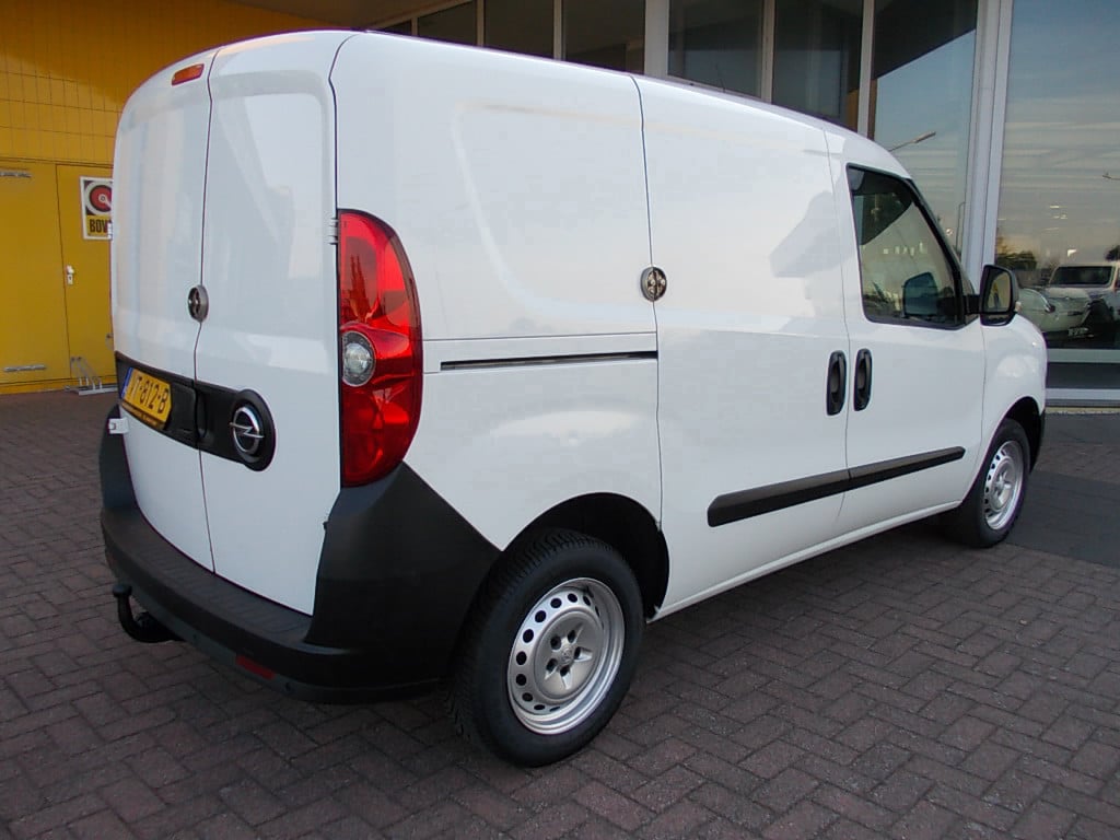 Opel Combo 1.3 cdti airco, cruise control, pdc, trekhaak