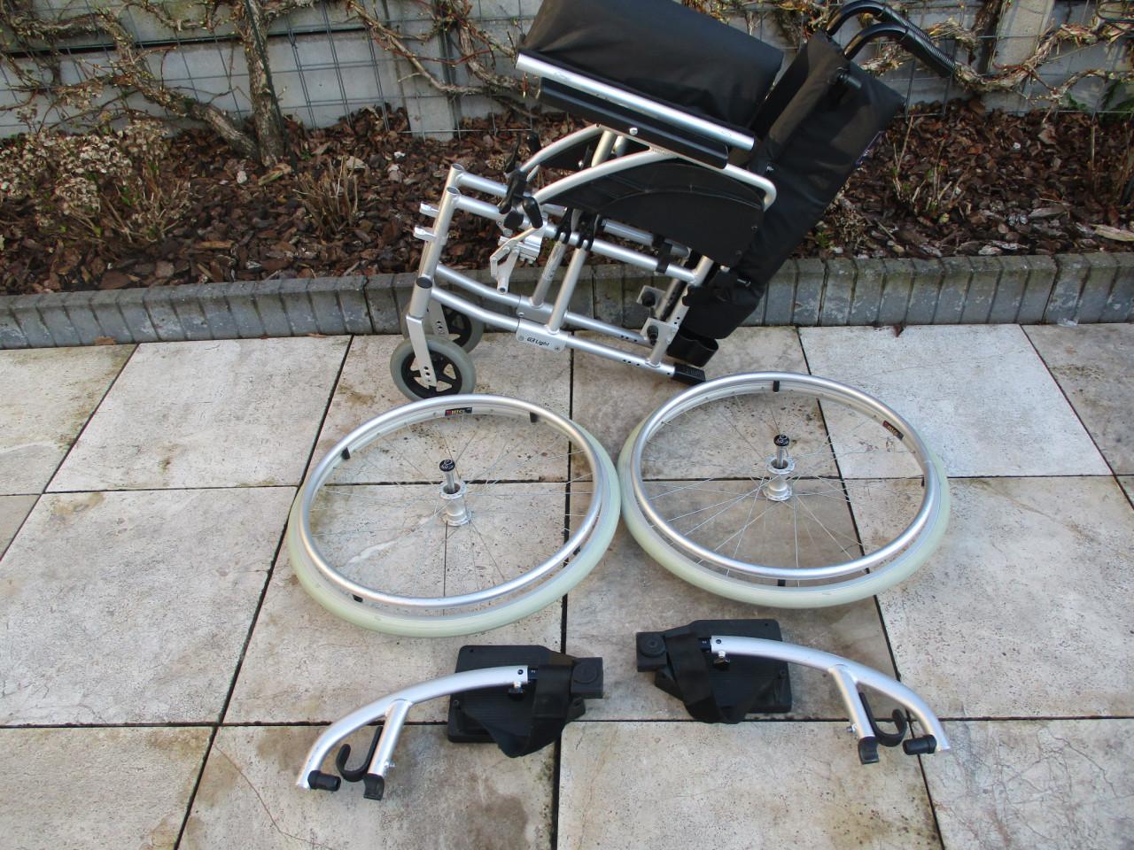 Zgan Excel G3 opvouwbare lichtgewicht rolstoel met nieuwe  anti-lekbanden