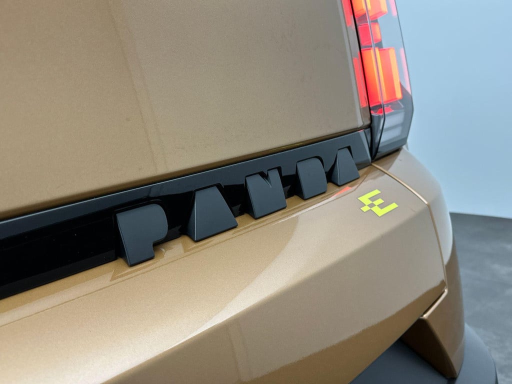 Fiat Panda grande la prima 11 kw 44 kwh || demonstratie model || navigatie
