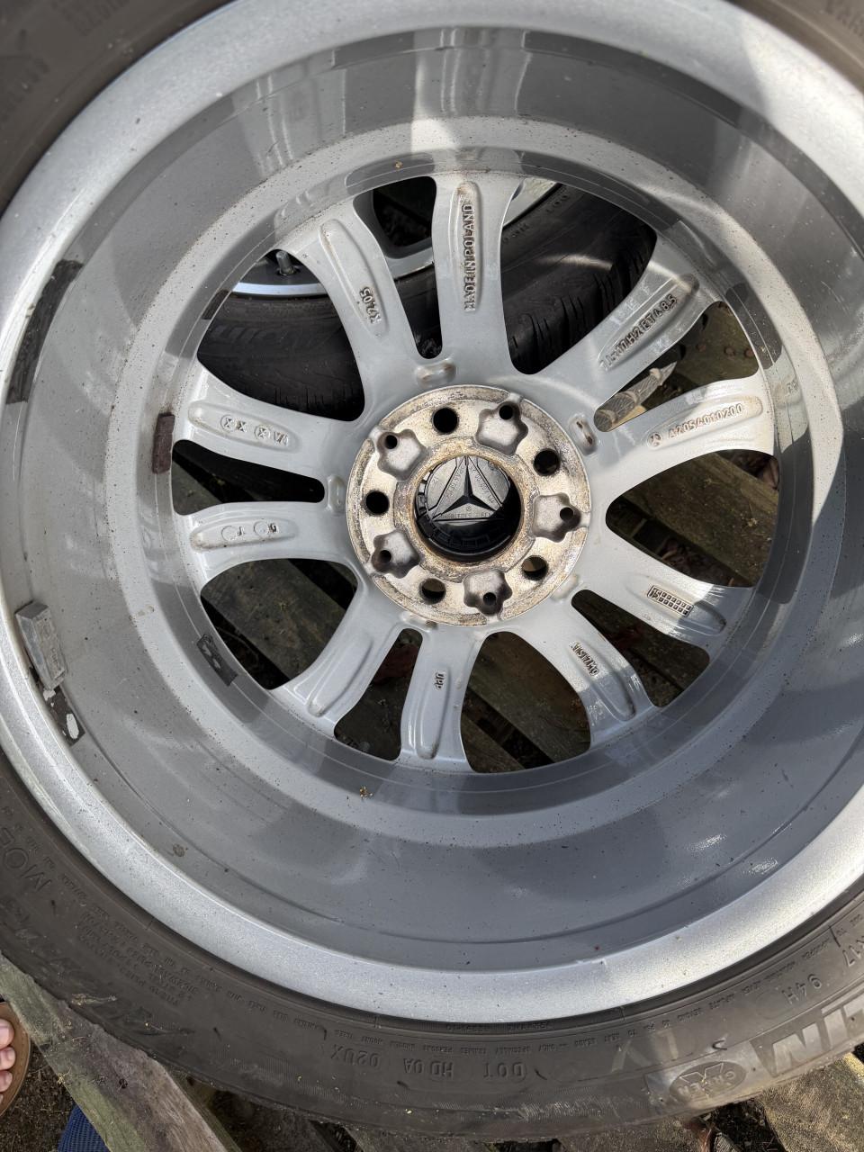 Originele 17 inch Mercedes C-Klasse W205 Velgen & Winterbanden
