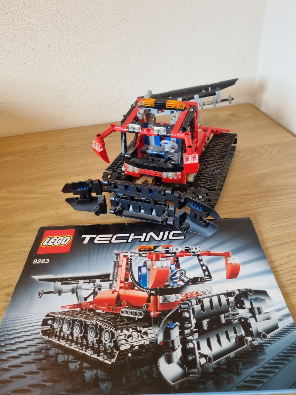 Technisch lego met beschrijving
