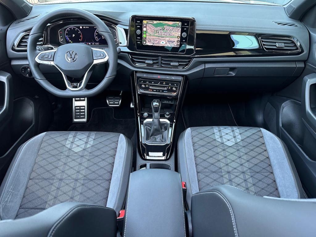 Volkswagen T-roc 1.5 tsi 150pk dsg r-line | black style | panoramadak | cam