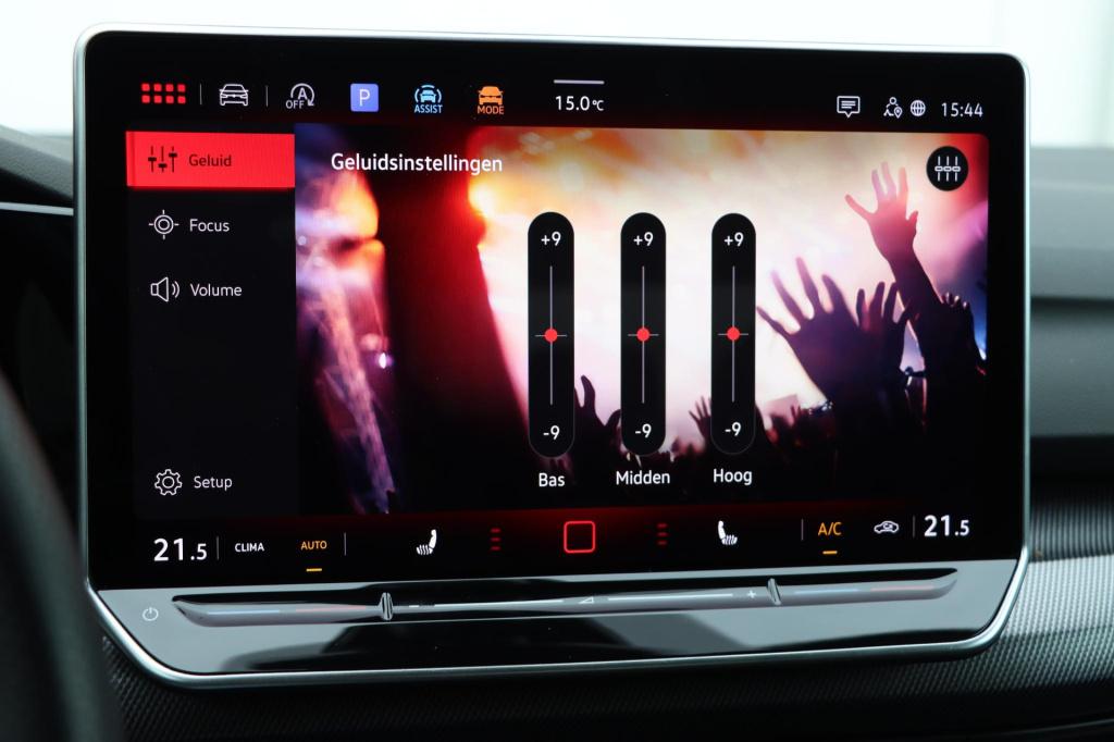 Volkswagen Golf r-line-edition 1.5 etsi 116pk dsg7 | iq.light | stuurverwar