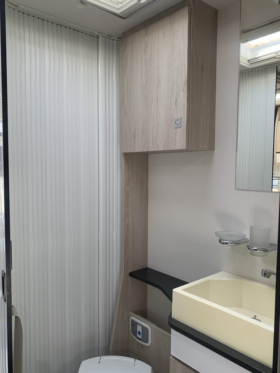 Chausson 628EB Special Edition 25000km (queensbed -hefbed) nieuwstaat