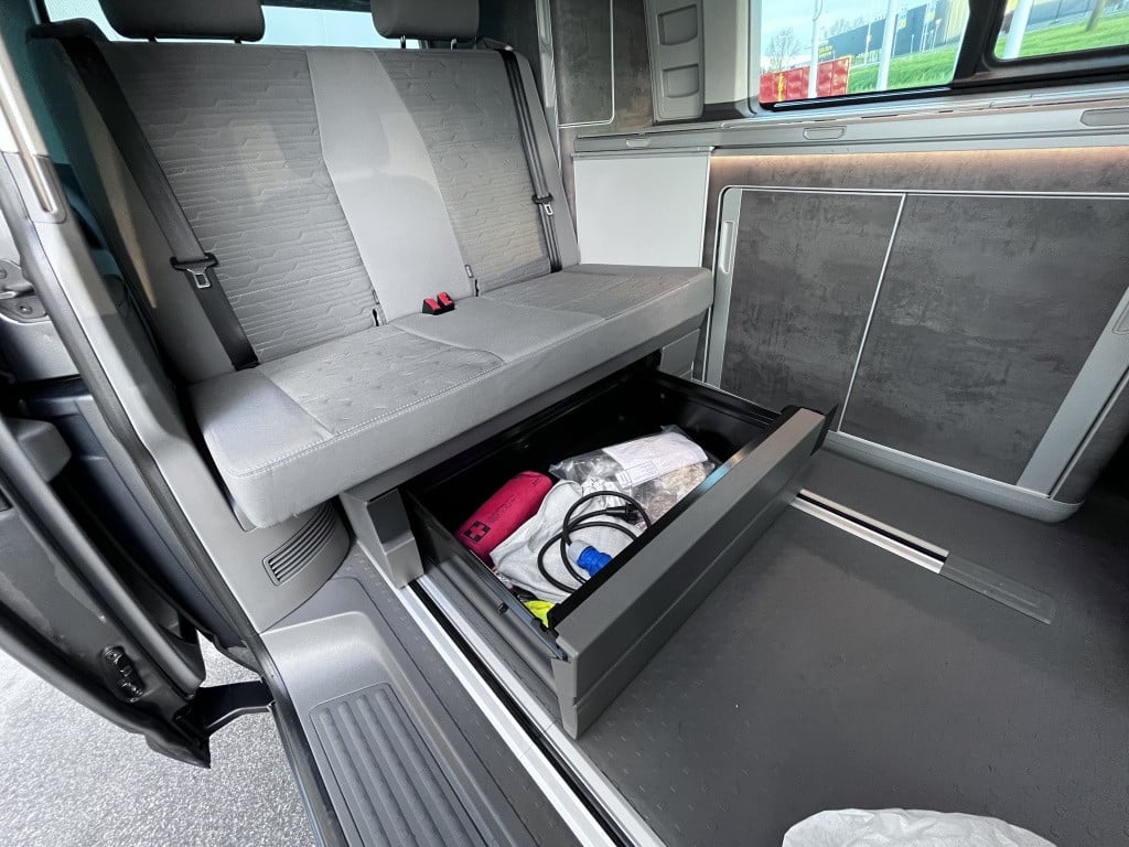 Volkswagen Transporter t6.1 california ocean bulli 2.0 tdi dsg 150 pk