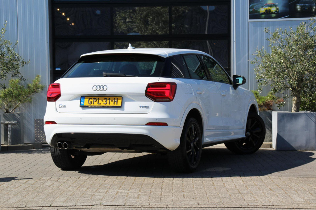 Audi Q2 1.4 tfsi sportline - automaat - acc - led - matrix - apple carplay 