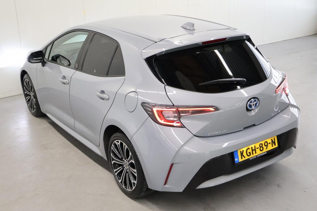Toyota Corolla 1.8 hybrid dynamic plus | pdc | dode hoek | stoel-en stuurve