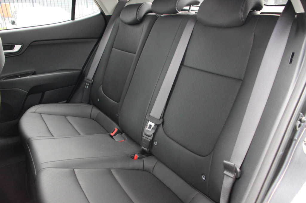 Kia Stonic 1.0 t-gdi platinum edition | schuif/kanteldak | camera | leder |
