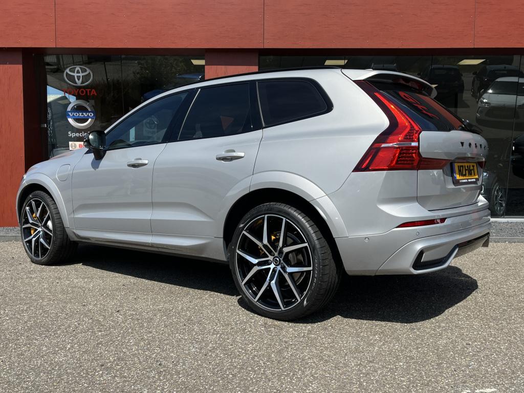 Volvo XC60 2.0 t8 plug-in hybrid awd polestar engineered | bowers&wilkins |