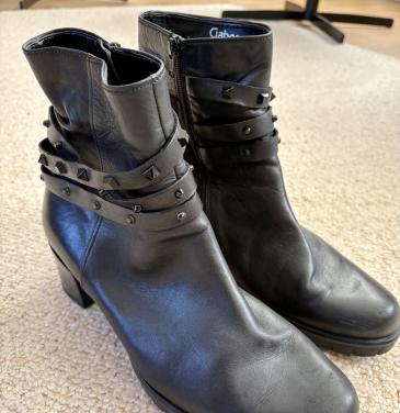 Dames Enkellaarsjes ( merk Gabor )