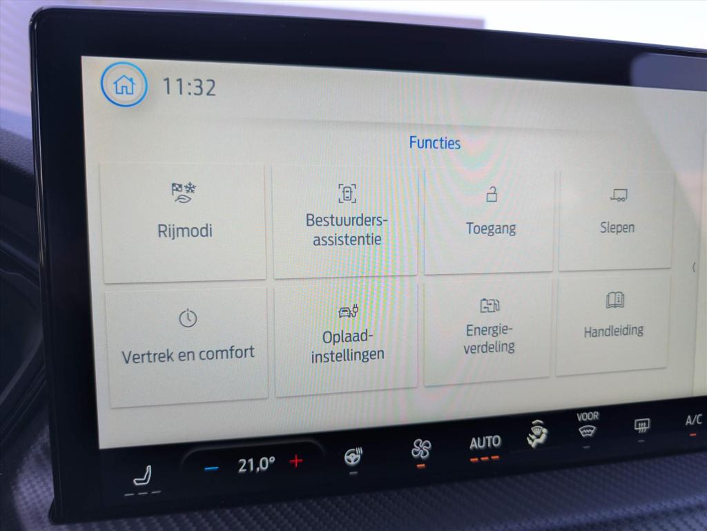 Ford Kuga 2.5 phev 243pk e-cvt st-line x | trekhaak | agr-stoelen | winterp