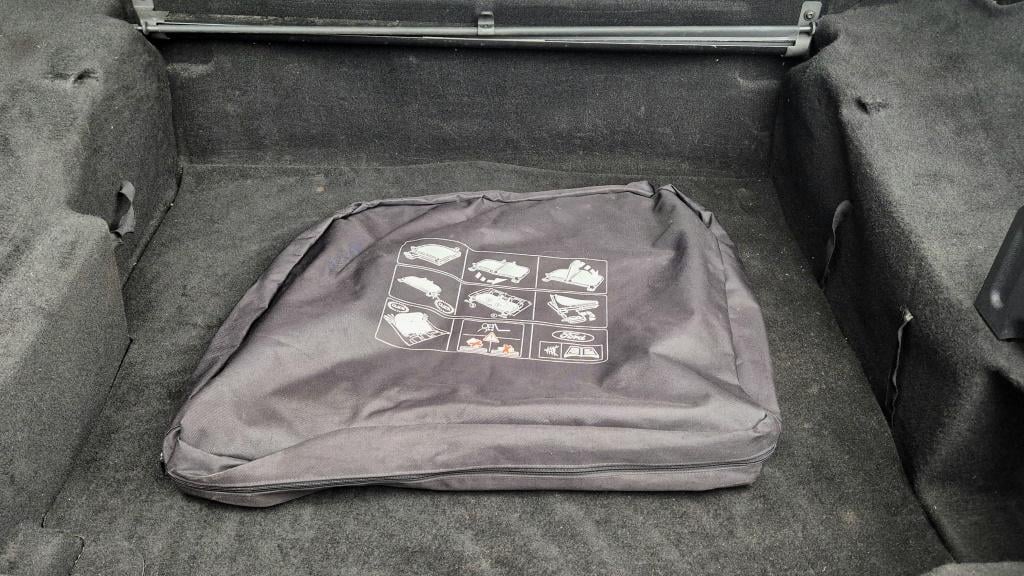 Ford Focus coupé-cabriolet | airco | sto 2.0-16v titanium