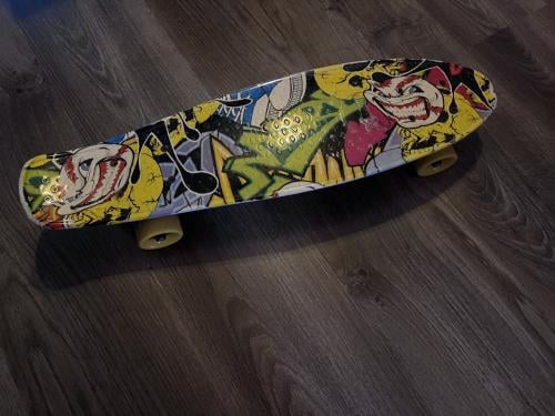 Gratis afhalen; kinder skateboard (60cm)