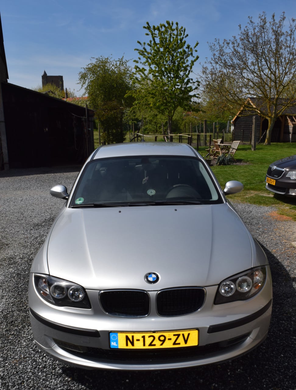 BMW 118i uit 2008 in zeer mooie staat.