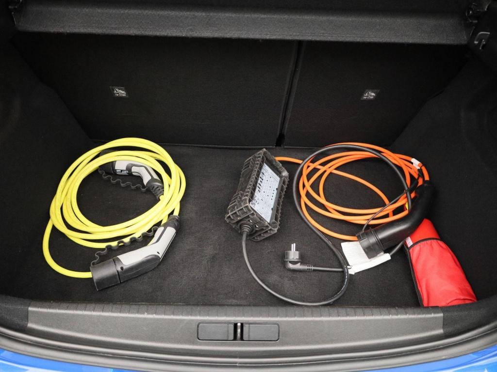 Opel Corsa-e elegance 50 kwh | automaat | apple carplay / android auto | na