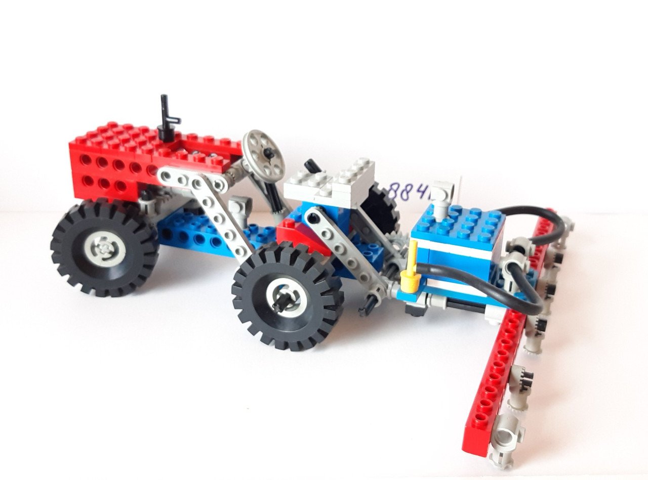 LEGO  Technic 8841: Traktor of Dune Buggy / Desert Racer