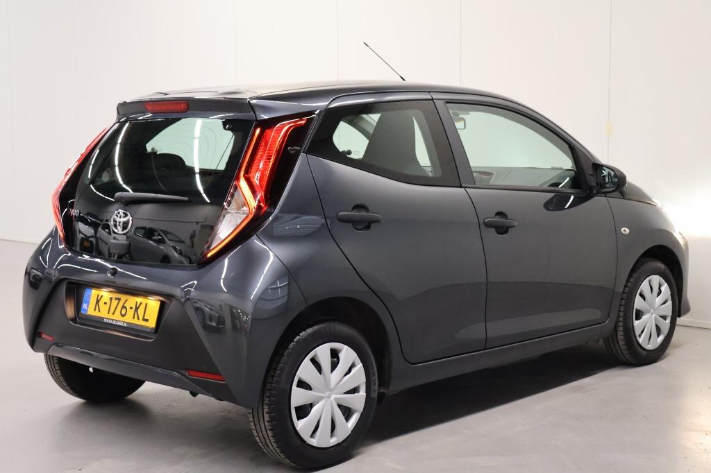 Toyota Aygo 1.0 vvt-i x-fun