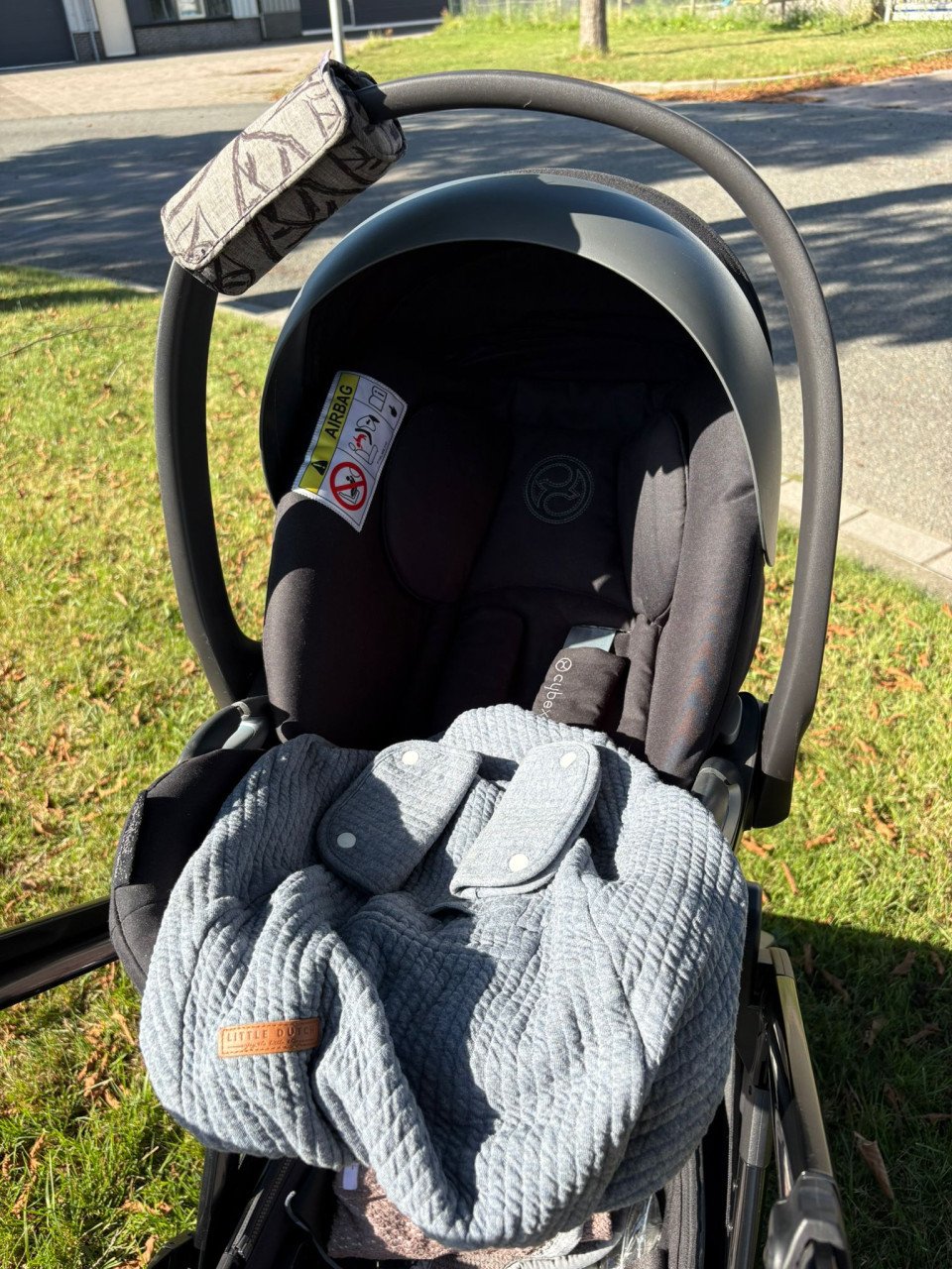 Nuna Demi Grow duo kinderwagen + Cybex Cloud Z autostoel met ligstand