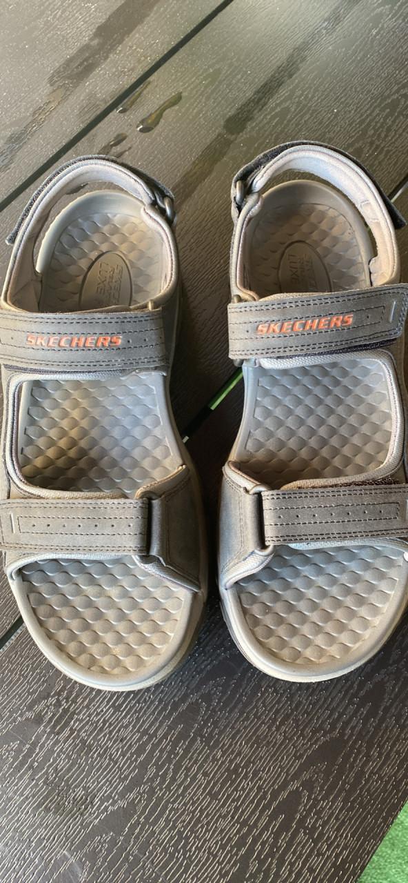 Te koop Skechers sandalen