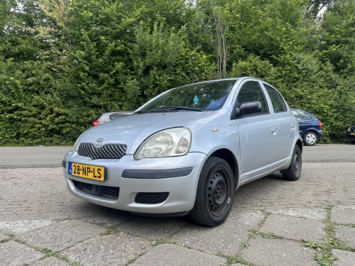 Toyota Yaris 1.0 16V 5DR