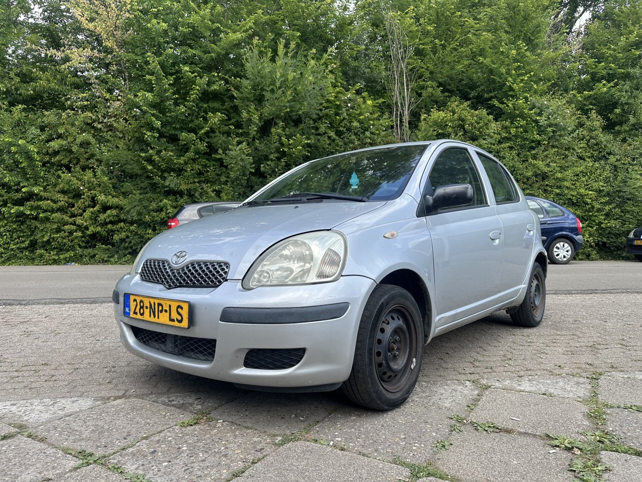 Toyota Yaris 1.0 16V 5DR
